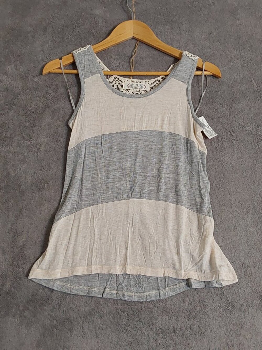 NWT Pink Rose Lace Back Tank Top XS Gray Ivory Colorblock Crochet Boho Sleeveles
